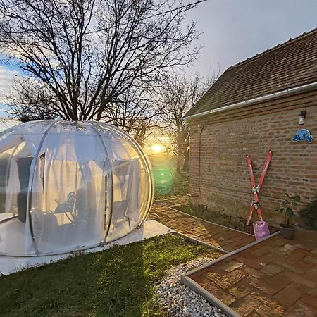 شقة Buby - Vegtelenbe Es Tovabb Szigetvár