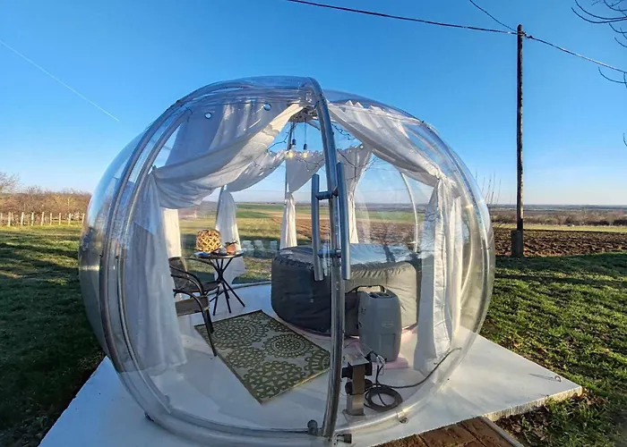 Buby - Vegtelenbe Es Tovabb Apartmán *