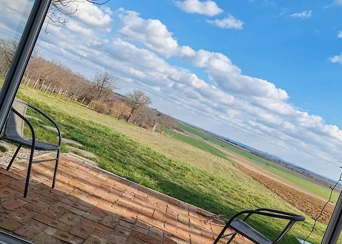 Buby - Vegtelenbe Es Tovabb *